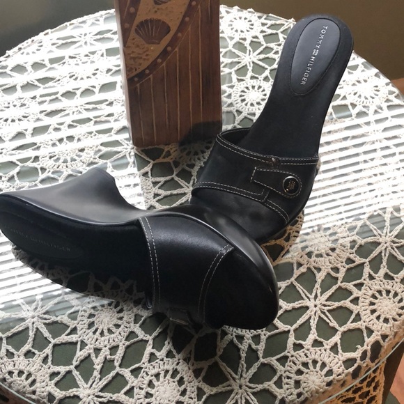 Shoes - Picture 2 of 3